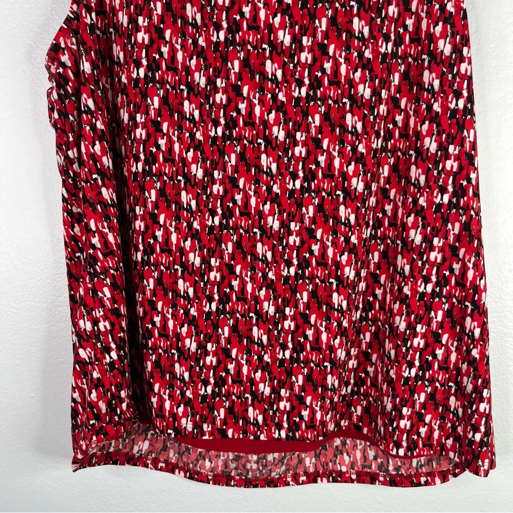 Jones Studio Top Women's 1X Red Black Abstract Keyhole Sleeveless Career Blouse - Picture 10 of 13